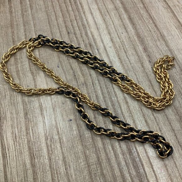 Monet Vintage Black & Gold Tone Chain Link Necklace - Picture 4 of 8
